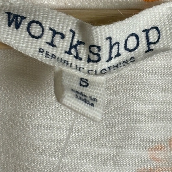 Workshop- NWT- flower lightweight t-shirt - Picture 3 of 8